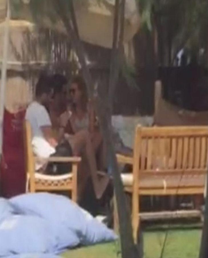 Dudak dudağa yine yakalandılar G3