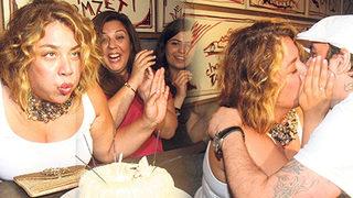 Yeşim Ceren Bozoğlu yeni yaşını böyle kutladı