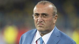 Abdurrahim Albayrak'a dolandırıcı şoku