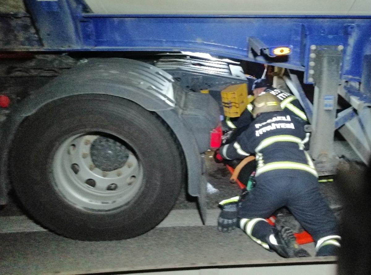 Yolun karşısına ge&ccedil;mek isterken tankerin altında kaldı