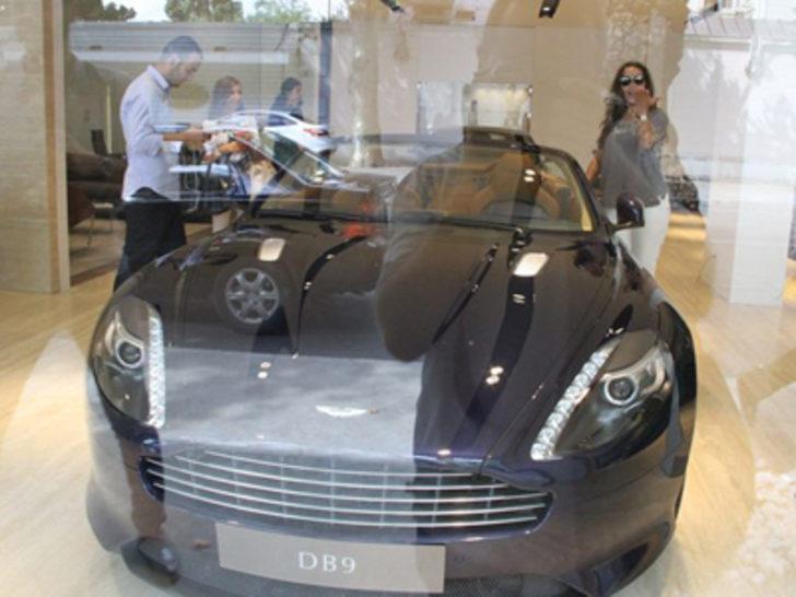 Hülya Avşar'ın milyonluk oyuncağı G1