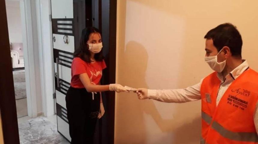 Bursunu kampanyaya  bağışladı