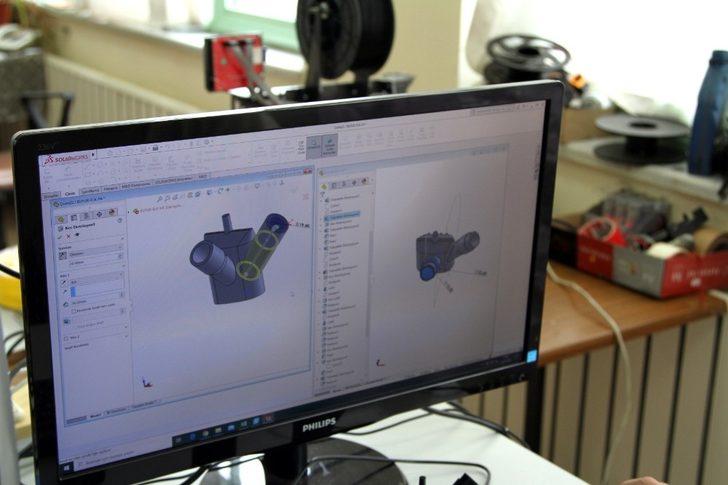 Trakya Üniversitesi, Covıd-19 ile mücadele kapsamında ürettiği koruyucu ekipmanların kaynak kodlarını paylaşıma açtı G2