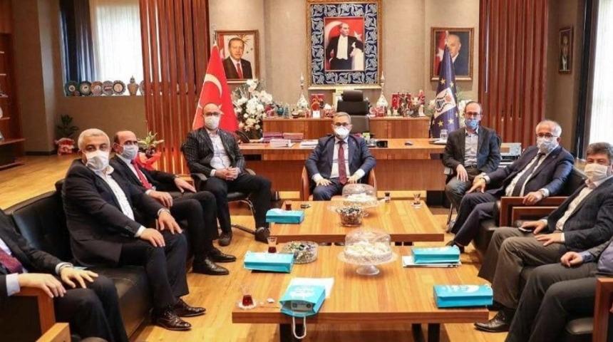 Belediye başkanları K&Uuml;KAB toplantısında bir araya geldi