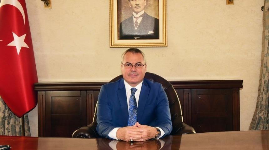 Vali Deniz’den İstiklal Marşı çağrısı