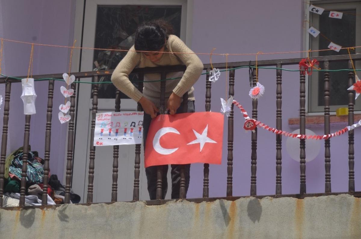Şırnak&rsquo;ta 23 Nisan evlerde kutlanıyor