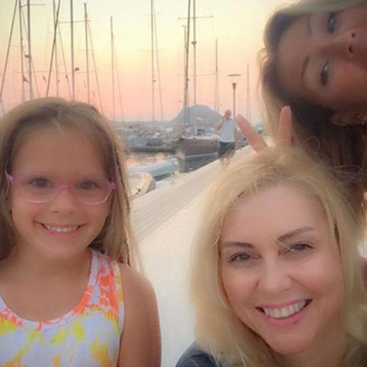 Pınar Altuğ teknede görüntülendi G3