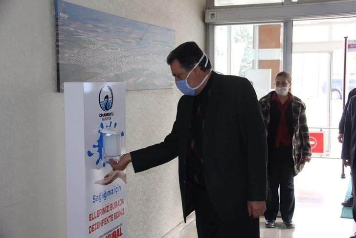 Cihanbeyli Belediyesi bin 400 aileye yardım ulaştırdı G1