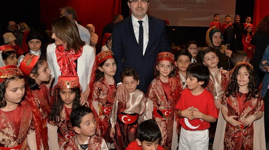 Vali Memiş&rsquo;ten 23 Nisan Ulusal Egemenlik ve &Ccedil;ocuk Bayramı kutlama mesajı