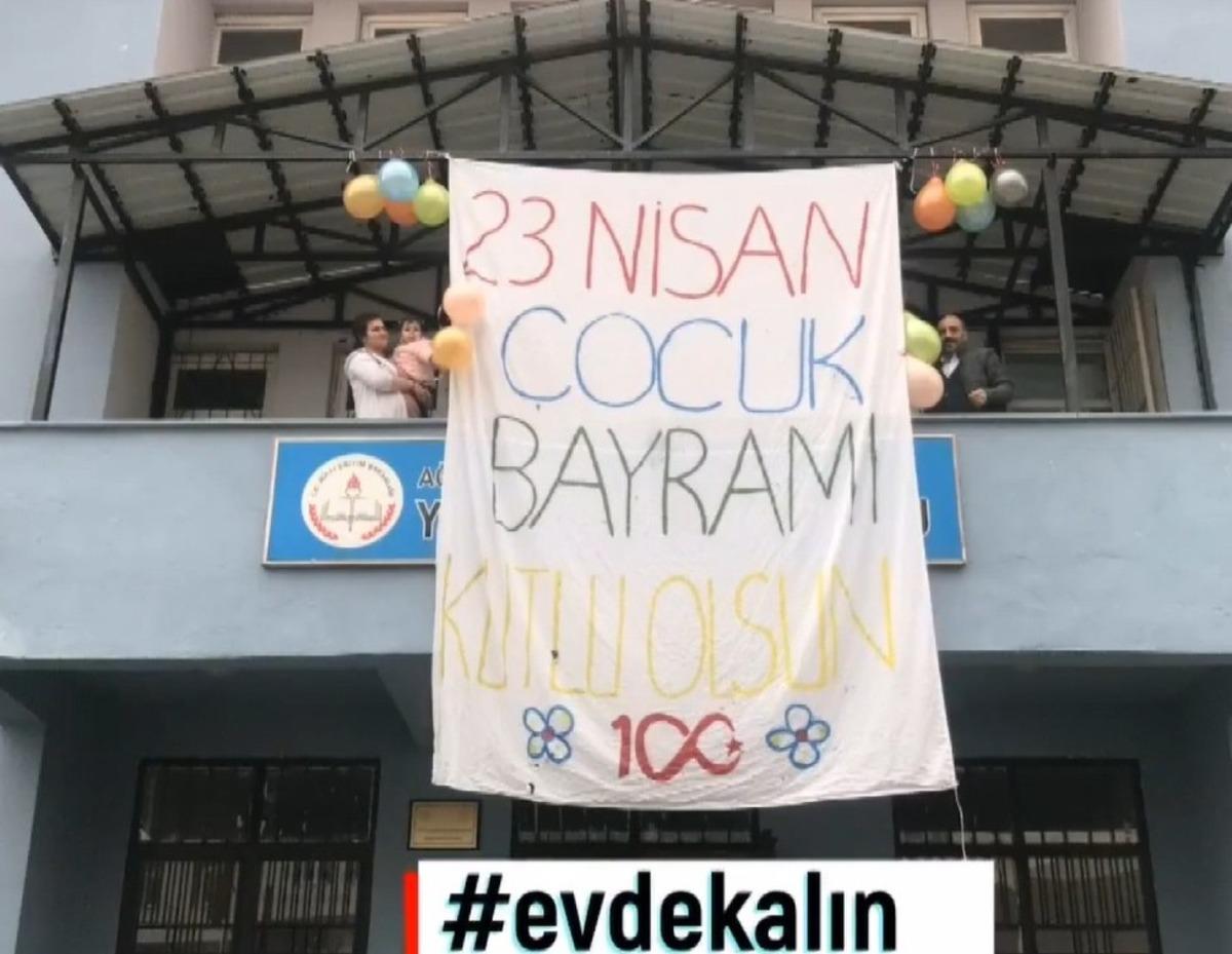 Ağrılı &ccedil;ocuklardan videolu 23 Nisan kutlaması