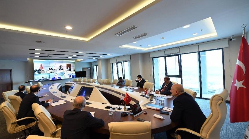 Bakan Karaismailoğlu, GSM operatörleriyle görüştü