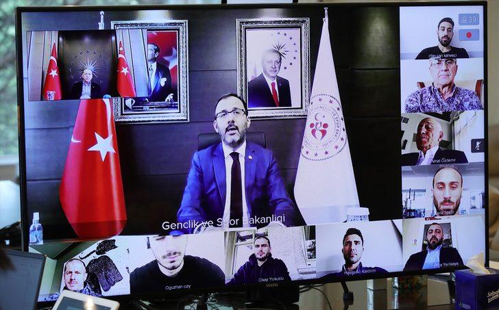 Cumhurbaşkanı Erdoğan milli futbolcularla görüştü  G4