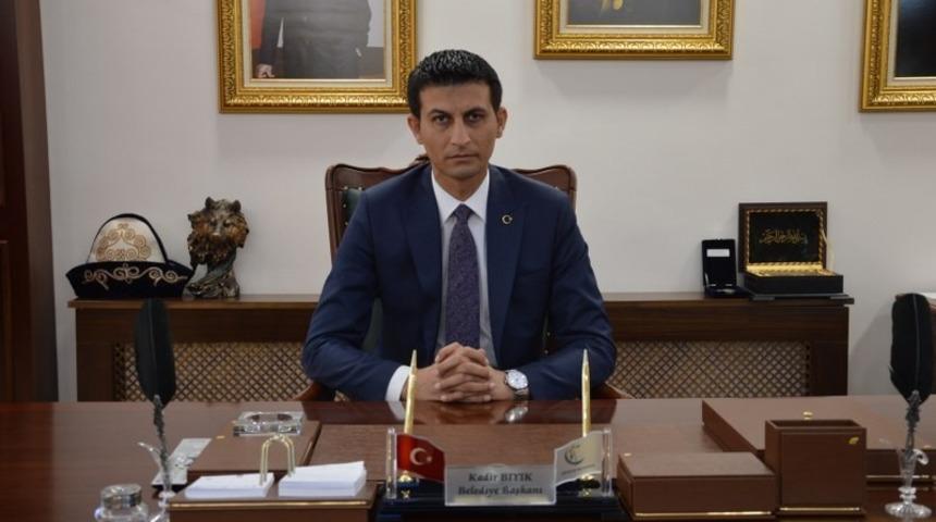 Başkan Bıyık&rsquo;tan 23 Nisan mesajı