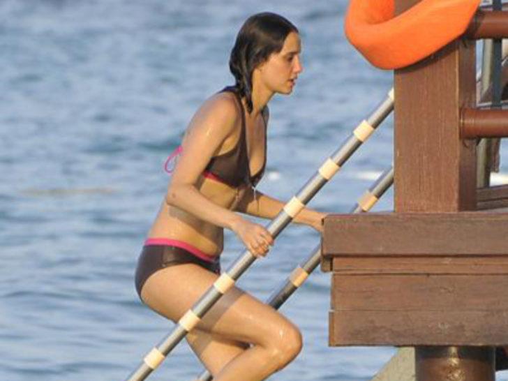 Nehir Erdoğan ve Ahmet Sesigürgil tatilde G2