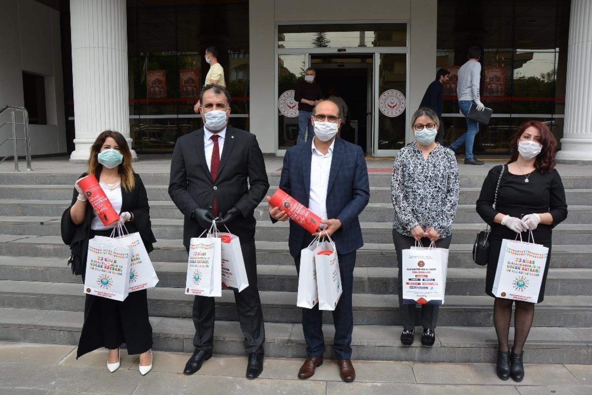 GKV&rsquo;den koruma ve bakım altındaki &ccedil;ocuklara 23 Nisan hediyesi