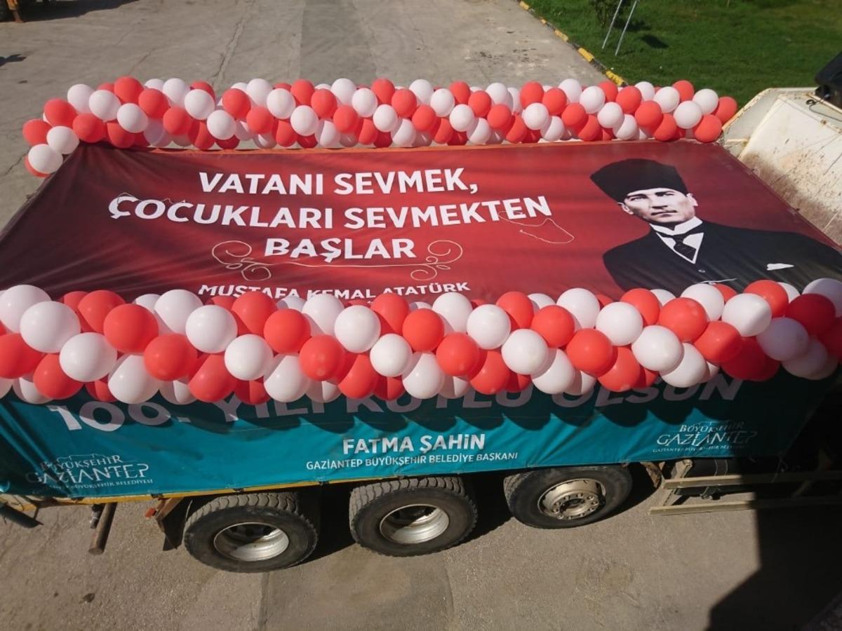 Fatma Şahin&rsquo;den Gazianteplilere 23 Nisan &Ccedil;ağrısı