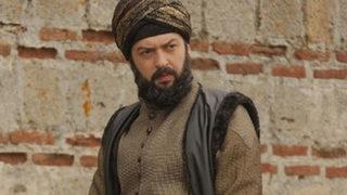 Okan Yalabık yeni dizisinde polis olacak