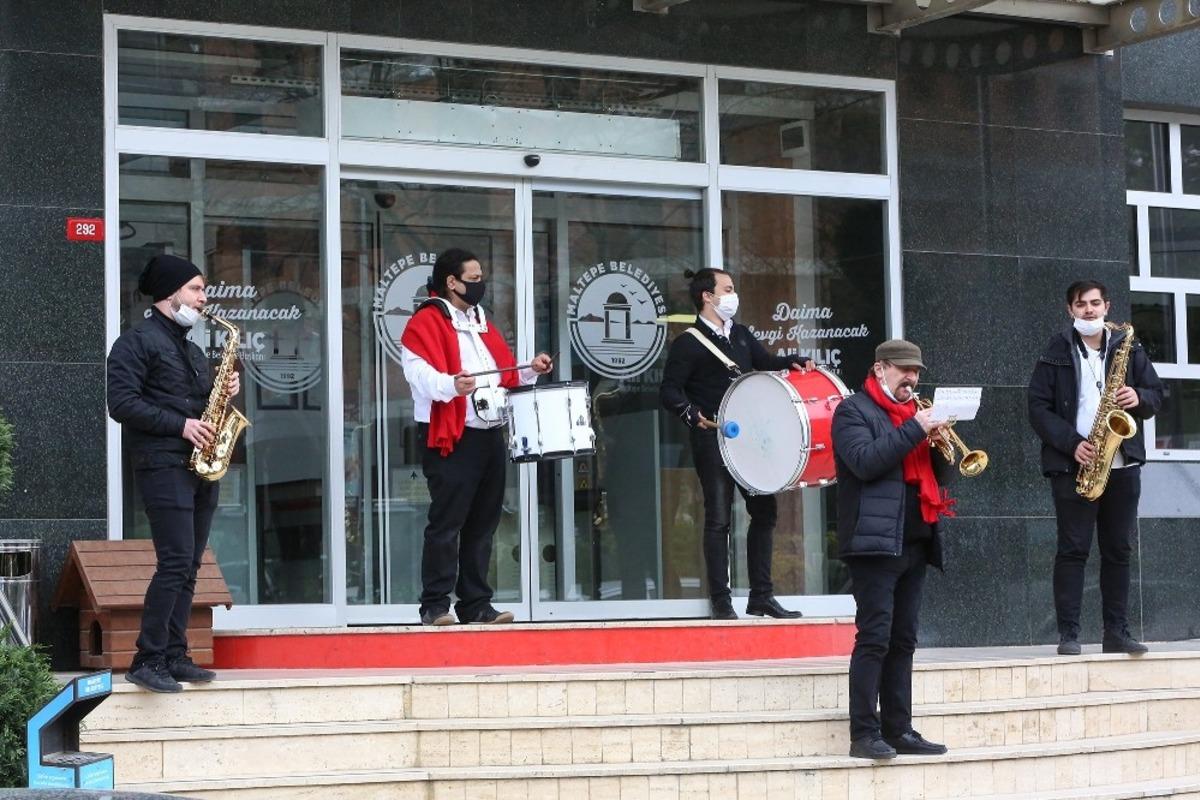 Maltepe Belediyesinden &ccedil;ocuklara s&uuml;rpriz kutlama