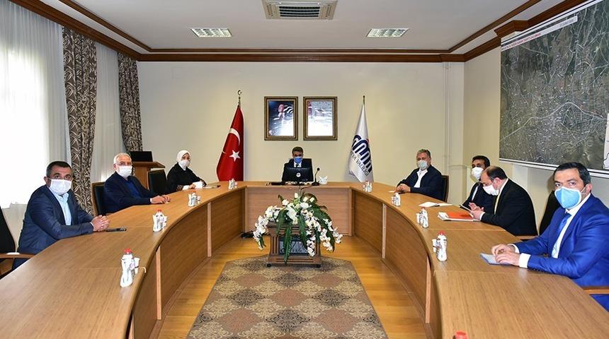 Malatya&rsquo;da korona vir&uuml;s salgını ile ilgili s&uuml;re&ccedil; ele alındı