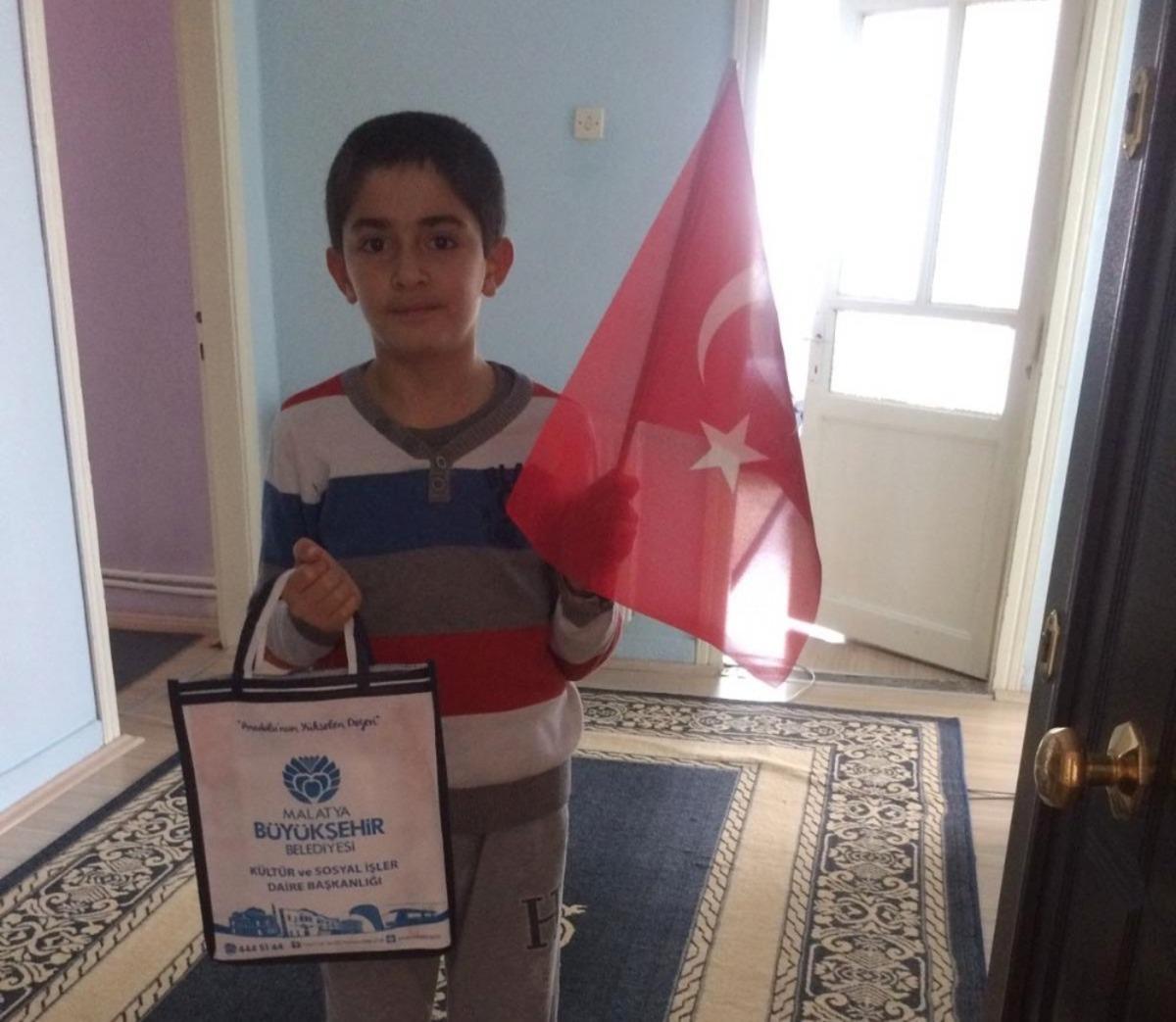 B&uuml;y&uuml;kşehirden &ccedil;ocuklara armağan