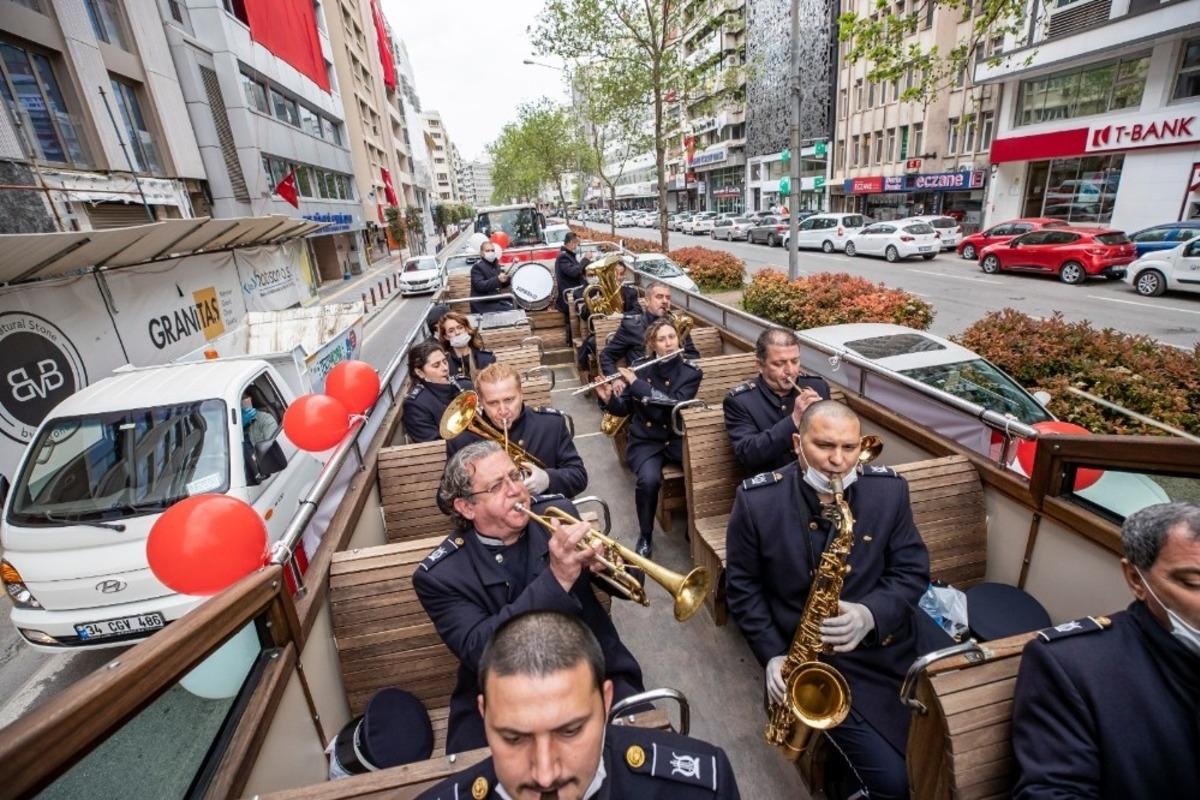 İzmir&rsquo;de 23 Nisan coşkusu başladı