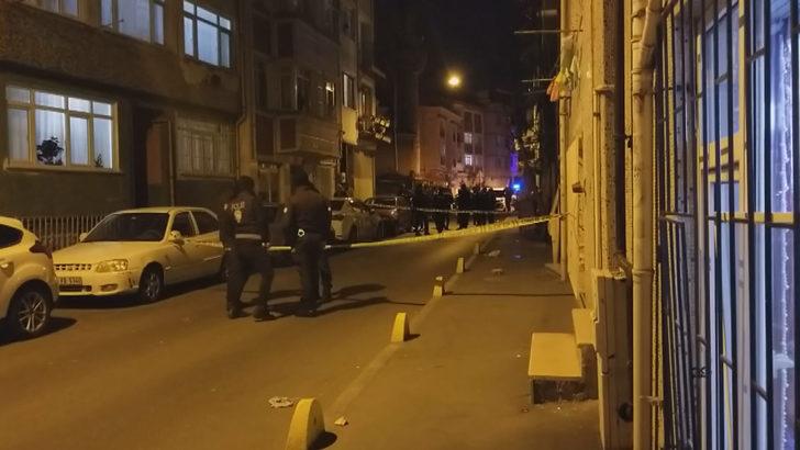 Fatih'te sokağa çıkma yasağına dakikalar kala silahlı saldırı G2