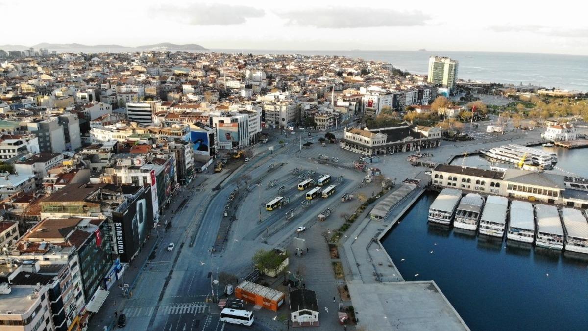 4 g&uuml;nl&uuml;k sokağa &ccedil;ıkma kısıtlaması sonrası İstanbul'da sessizlik hakim