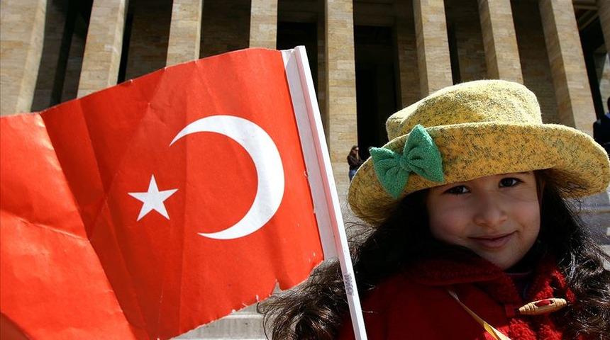 23 Nisan coşkusu! TBMM'nin 100'&uuml;nc&uuml; yaşı t&uuml;m T&uuml;rkiye'de gururla kutlanıyor