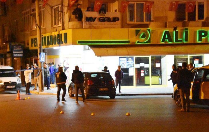 Akhisar'da belediye binası önünde infaz! G4