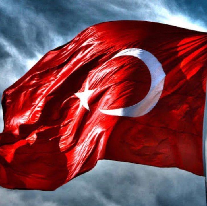 Ünlülerden 23 Nisan mesajları! G4