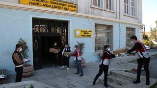 İstanbul'da kolonya ve maske dağıtımı tamamlandı 