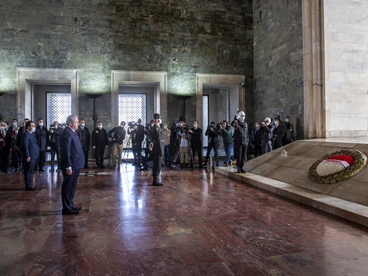 Meclis 100 yaşında! Devlet erkanı Anıtkabir'de