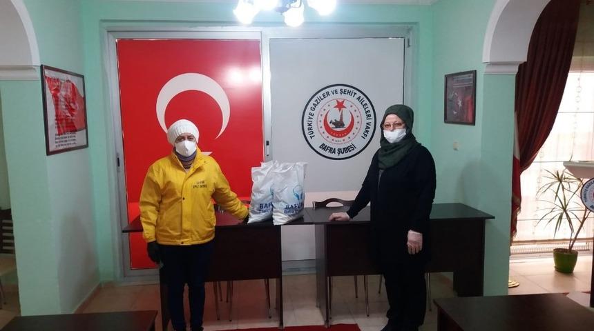 Dernekten maske desteği