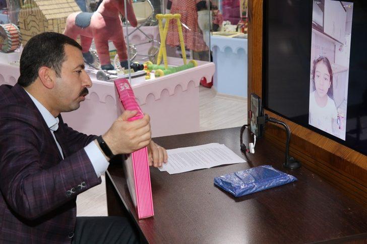 Baydilli çocuklarla buluştu G3