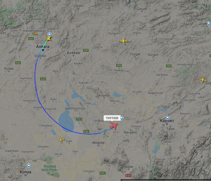 THY uçağından gökyüzünde Türk Bayrağı G5