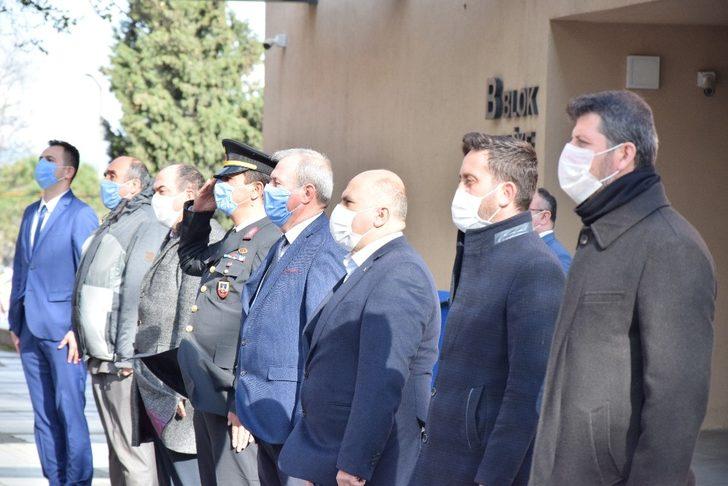 Çanakkale’de sosyal mesafeli 23 Nisan kutlaması G3