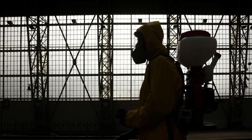 Rusya'da koronavir&uuml;s vaka sayısı iki g&uuml;nd&uuml;r d&uuml;ş&uuml;şte