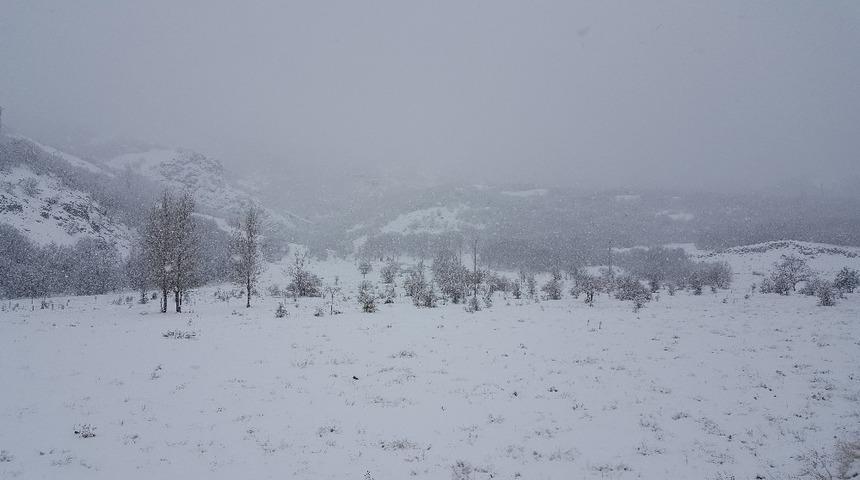 Doğu&rsquo;da sağanak ve kar yağışı