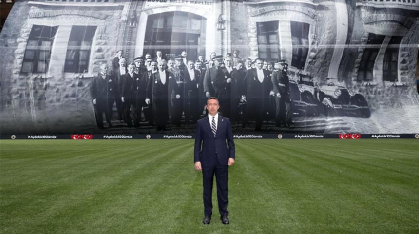 100 yıl &ouml;nceki fotoğraf, Fenerbah&ccedil;e Stadı'nda dalgalandı