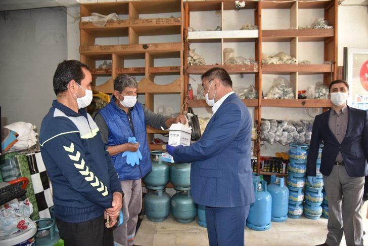 Pazarlarda korona virüs tedbirleri en üst seviyeye çıkarıldı G4