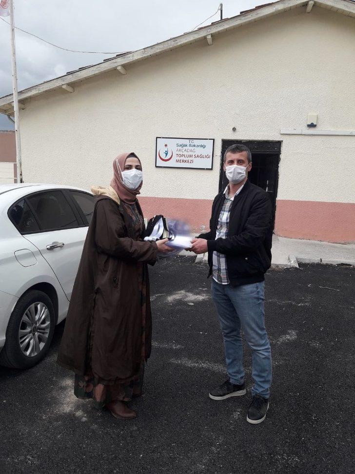 Akçadağ’da siperlik maske dağıtımı yapıldı G2