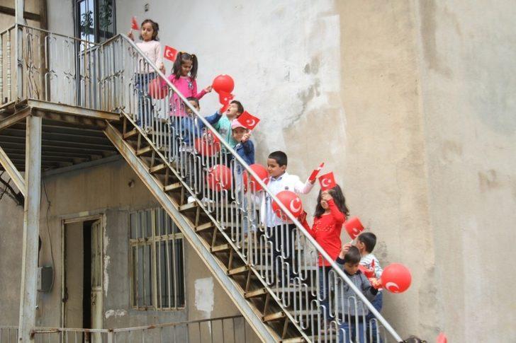 Başkan Saklı’dan çocuklara 23 Nisan sürprizi G3