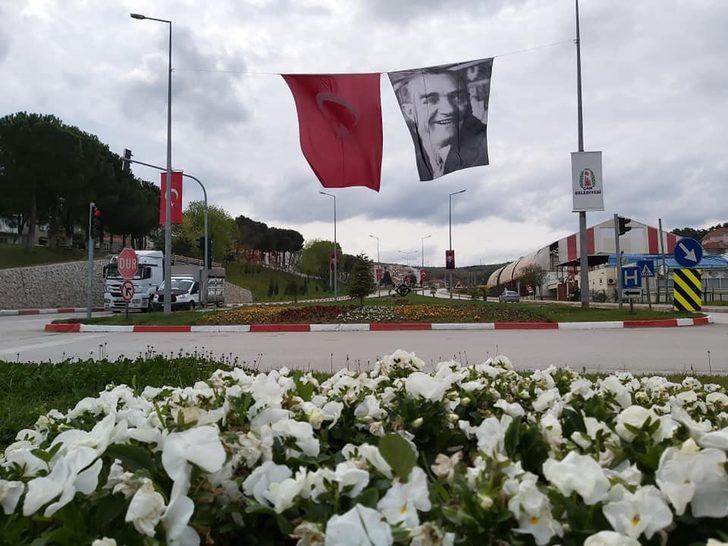 Çan bayraklarla donatıldı G1