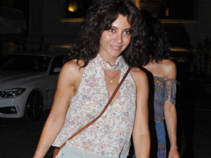 Gökçe Bahadır yine çok şık G1