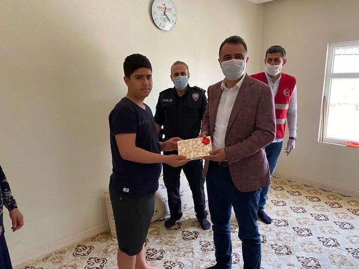 Şehit çocuklarına 23 Nisan ziyareti G3