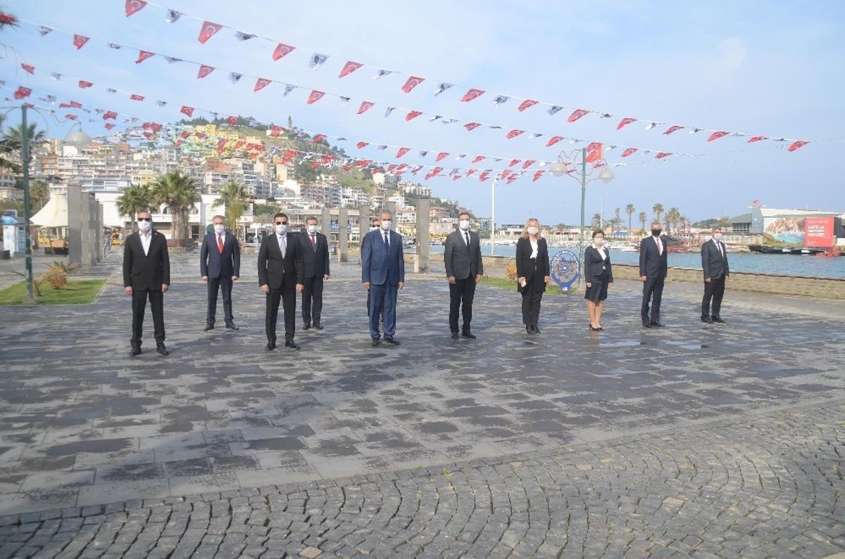 Kuşadası&rsquo;nda 23 Nisan &Ccedil;ocuk Bayramı kutlamaları