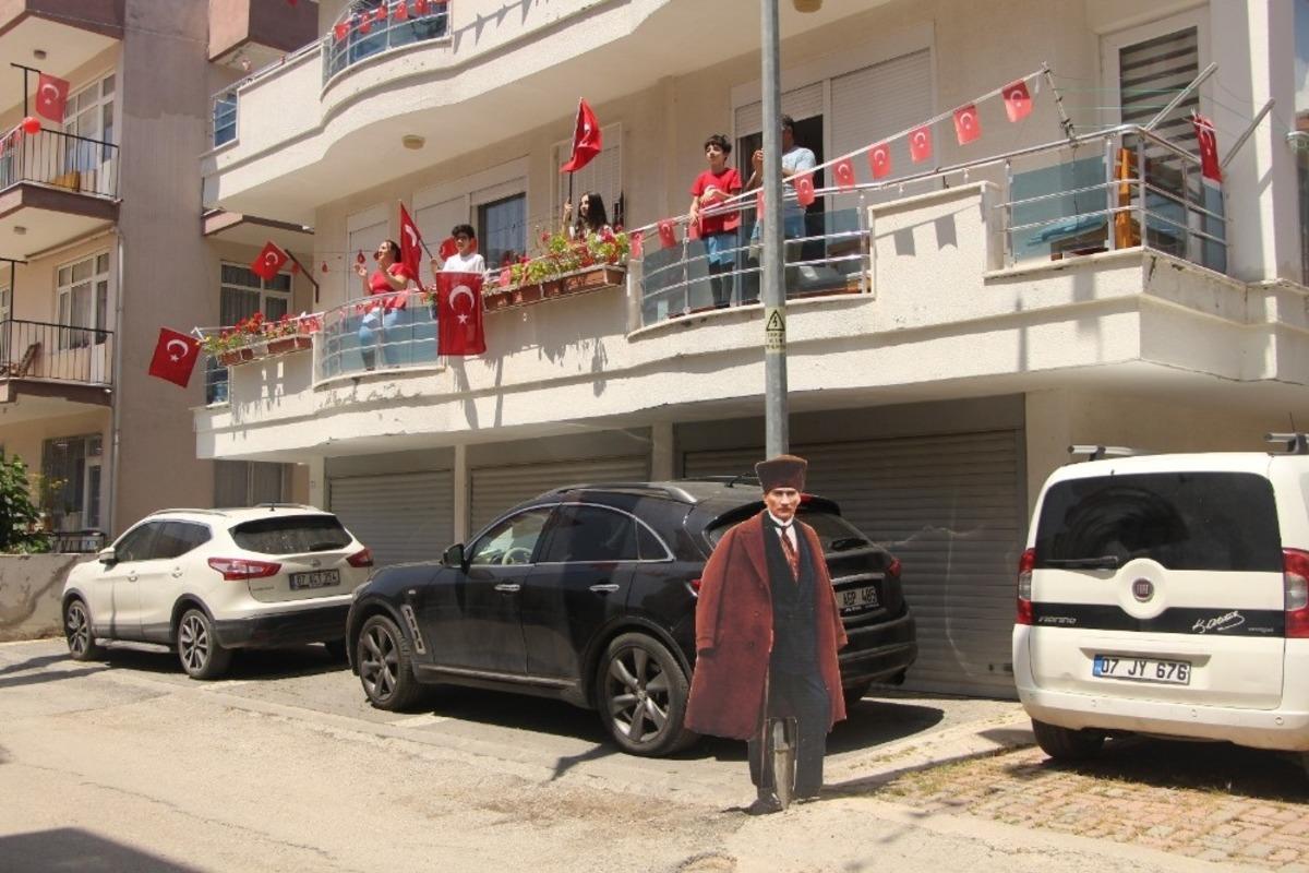 Manavgat&rsquo;ta 23 Nisan coşkuyla kutlandı
