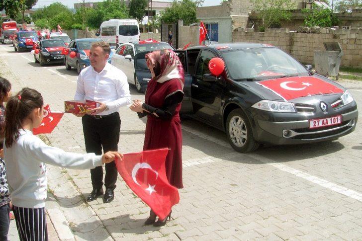 Araban’da konvoylu 23 Nisan kutlamaları G2