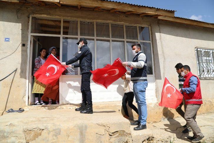 Başkale’de çocuklara 23 Nisan sürprizi G2