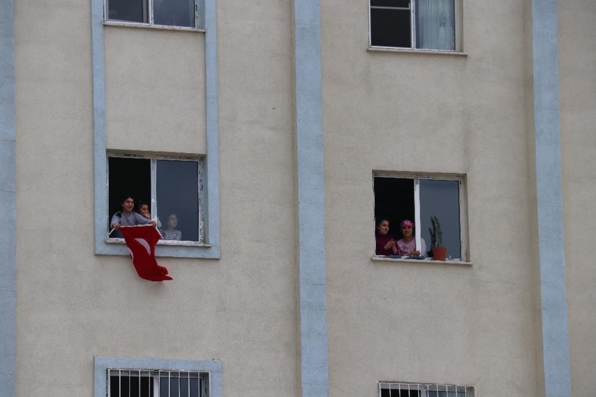 Şahinbey Belediyesinden kortejli 23 Nisan kutlaması